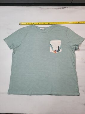 PatPat Light Green Crewneck Tee with Tropical Pocket